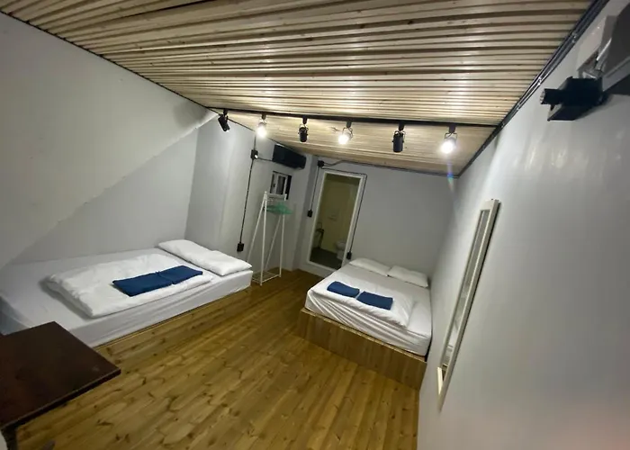 Itaewon Hostal *